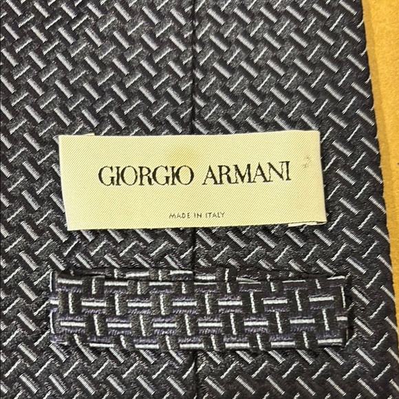 Make offer Giorgio Armani Black Silk Tie with Geometric Pattern  made in Italy - Picture 3 of 5